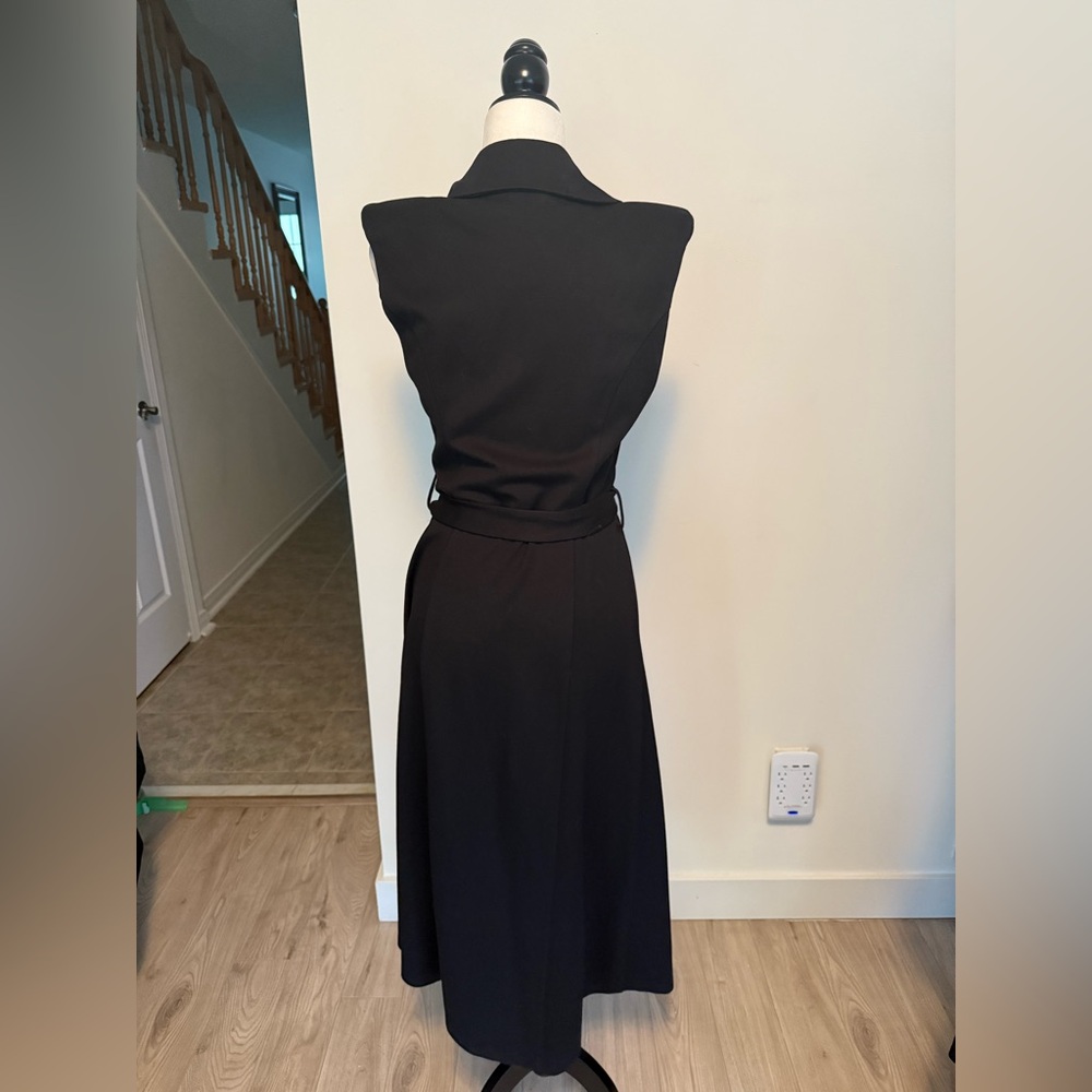 Sleeveless trench coat dress sample - Picture 5 of 5
